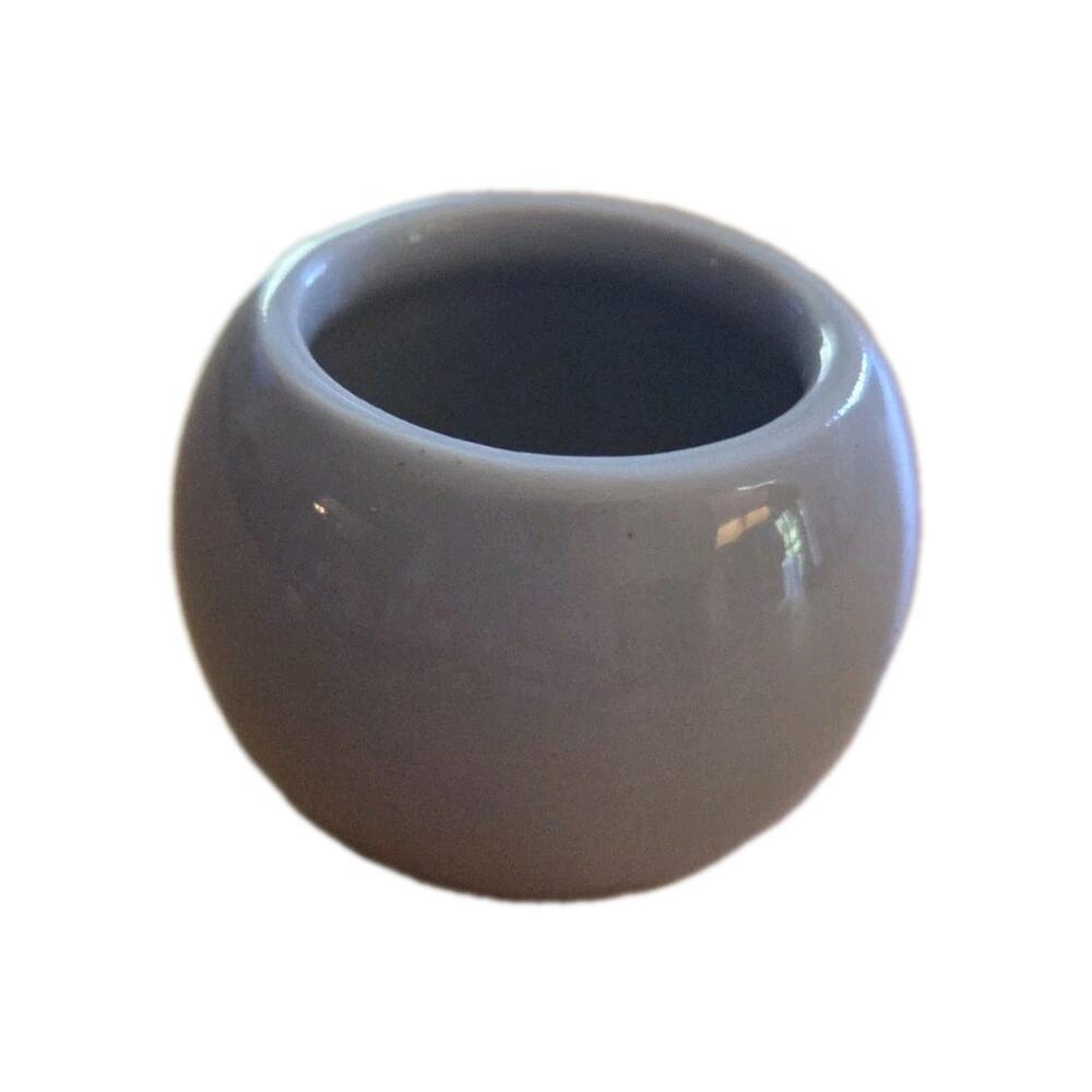 ceramic cat-designed planter - Picture 2 of 3